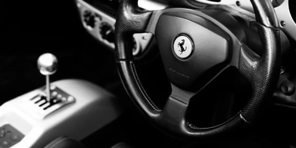 Elite Performance, Hold’em & Horsepower, Navigating The Intertwining Worlds Of Cars & High-Stakes Poker